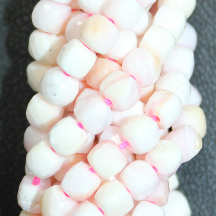 Розовый Опал куб юв 4мм