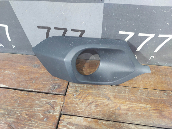 Накладка ПТФ передняя левая Pajero Sport 3 15-21 Б/У Оригинал 8321A641