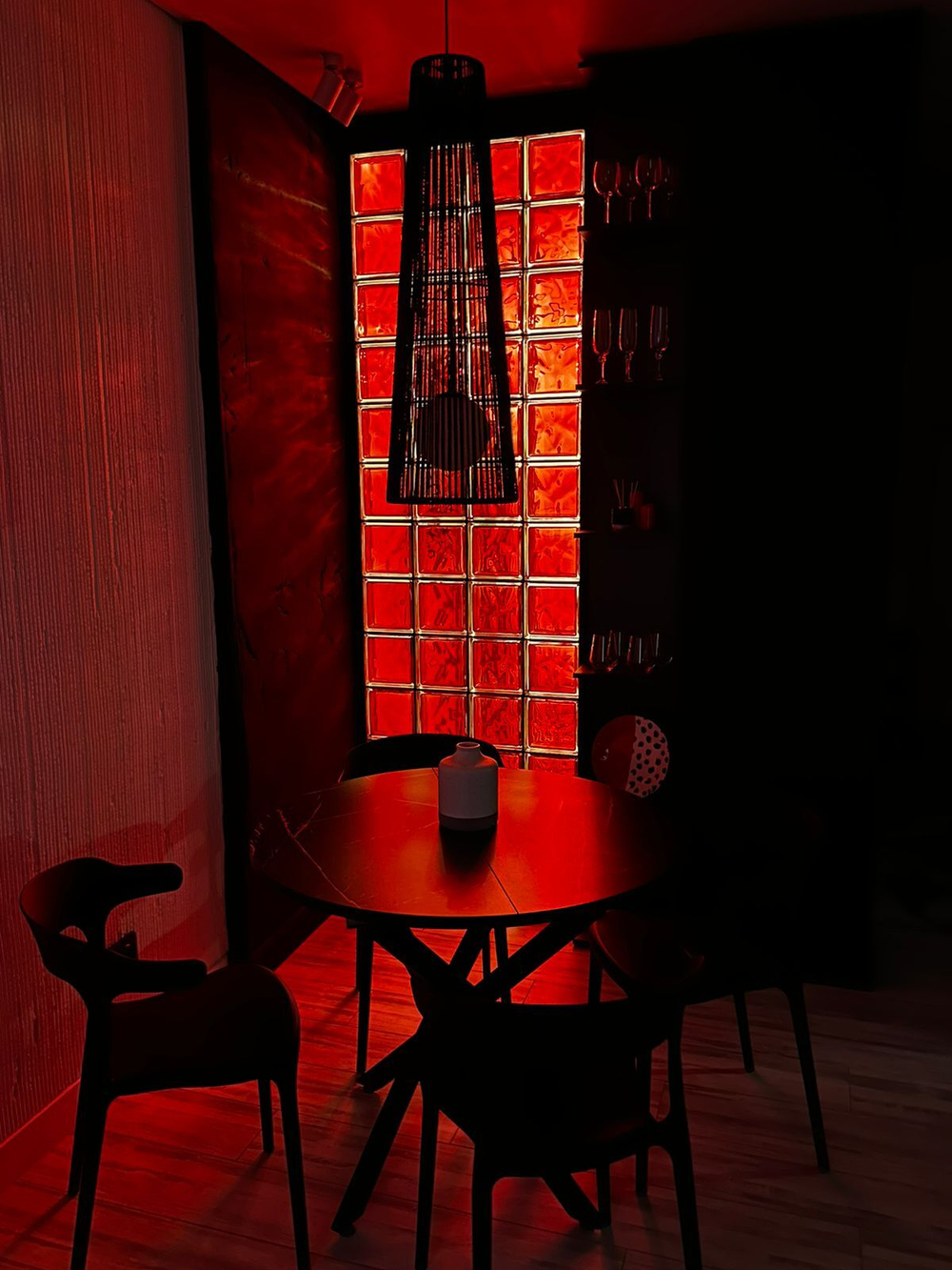 Стеклоблок красный волна окрашенный изнутри Vitrablok 19x19x8