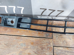 Решетка переднего бампера Cadillac Escalade 5 20-нв Б/У Оригинал 966101313