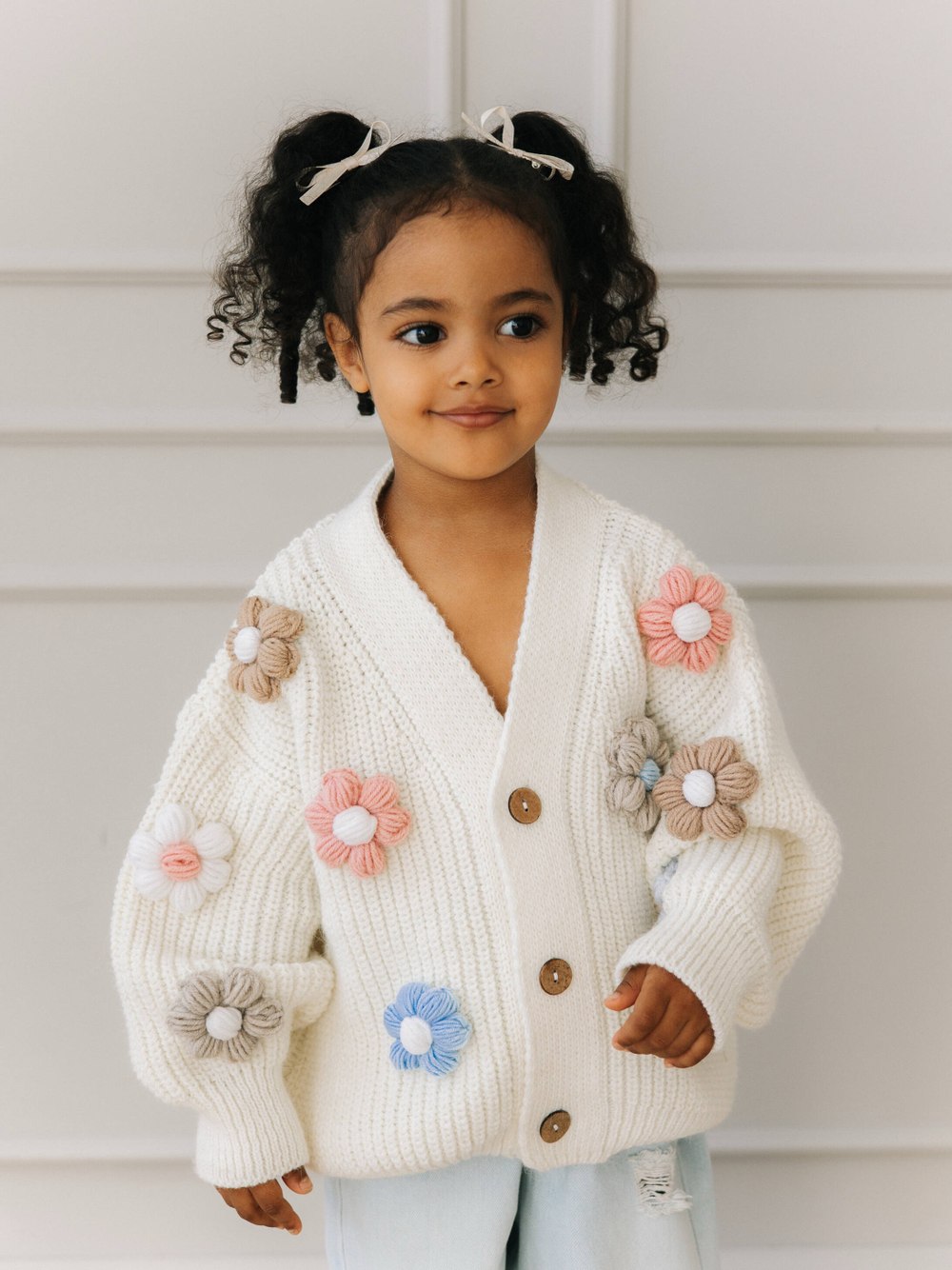 Кардиган с цветами, Молоко