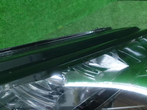 Фара правая Skoda Karoq (2017-2021) LED