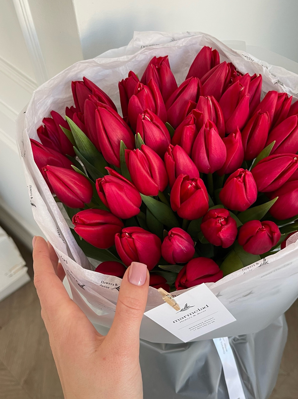 Букет из 51 красного тюльпана