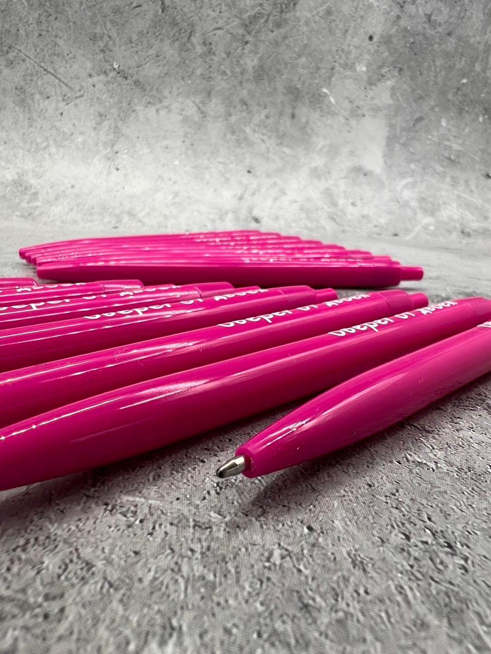 Набор пластиковых ручек с веселыми надписями