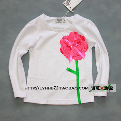 Лонгслив однотонный с аппликацией в виде цветка