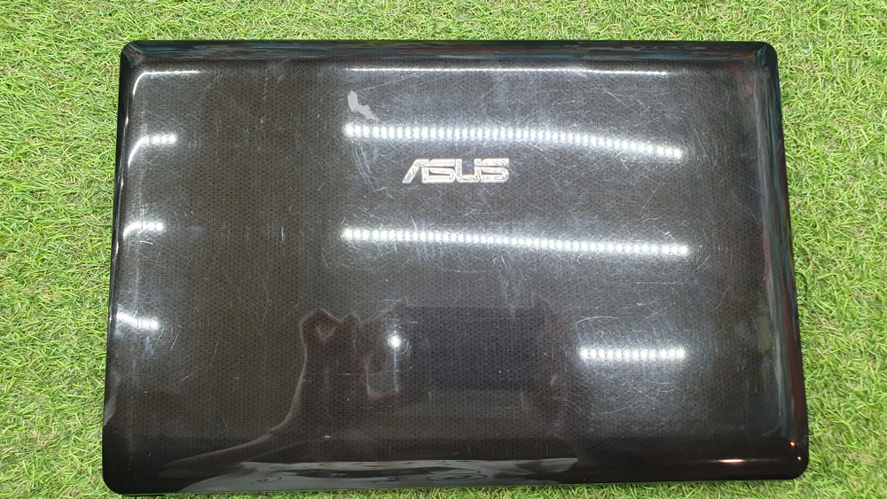 Ноутбук Asus i3/3 Gb