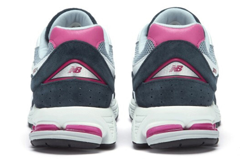 Кроссовки New Balance Nb 2002R