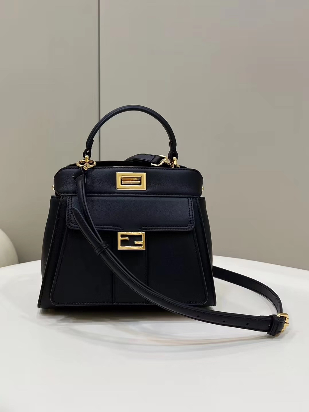 Fendi Peekaboo 23 cm