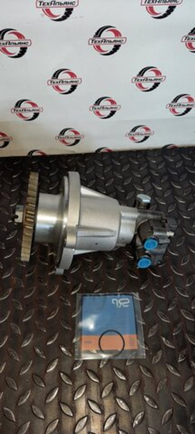 Насос топливный (ТНВД) 21635801