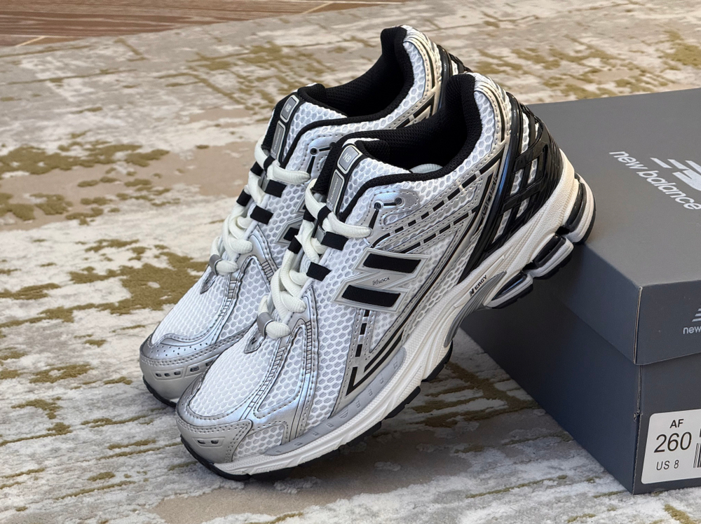 New Balance 1906R Silver Metallic Black