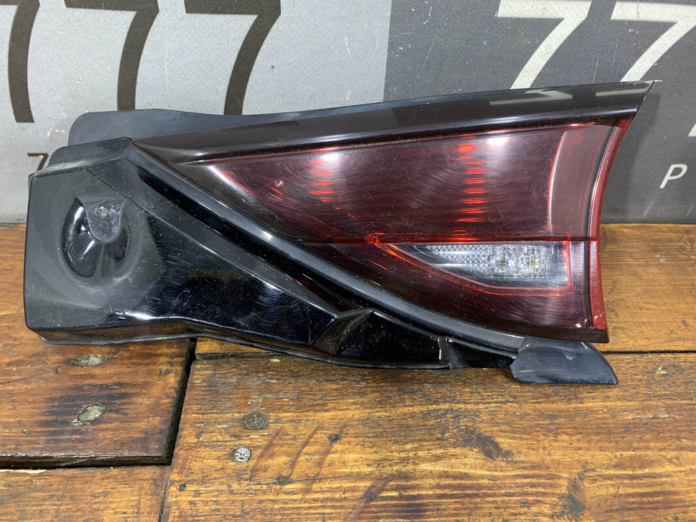 Фонарь задний правый Mazda CX-5 2 (KF) 17-21 Б/У Оригинал KB8A513F0B
