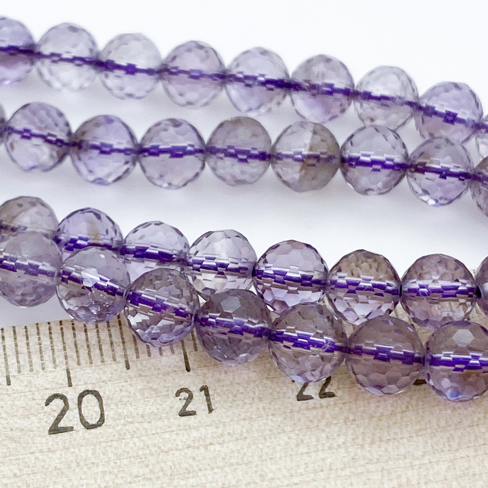 Аметист граненый, диаметр 6,4-6,6 мм, цена за 15-16 шт (1/4 нити)