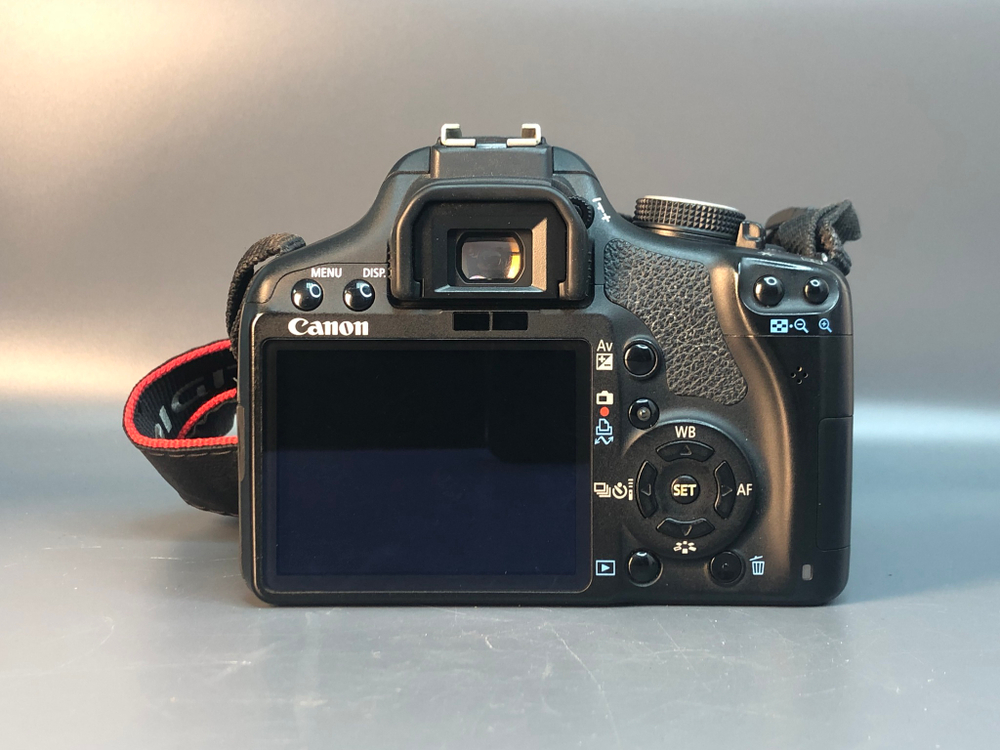 Canon EOS 500D Kit 18-55mm