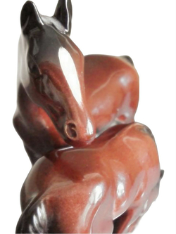 Фарфоровая статуэтка "Жеребята" Hertwig & Co