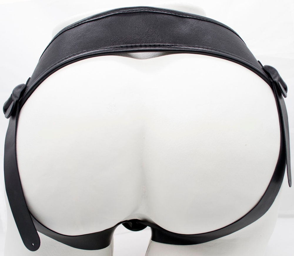 Страпон на креплении LoveToy с поясом Harness 17 см