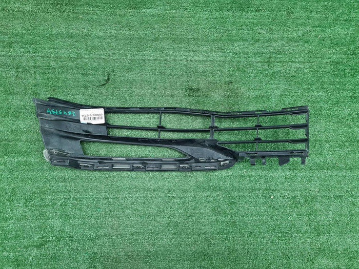 Накладка ПТФ правая BMW 5er G30 (2017-2020)