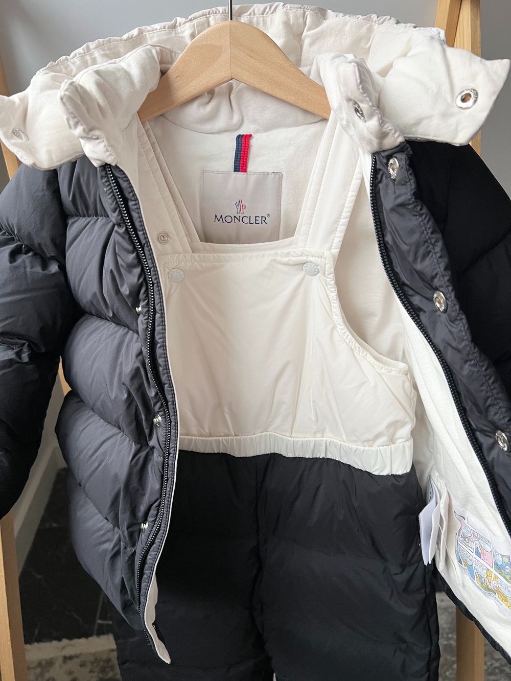 Пуховый костюм Moncler, 98