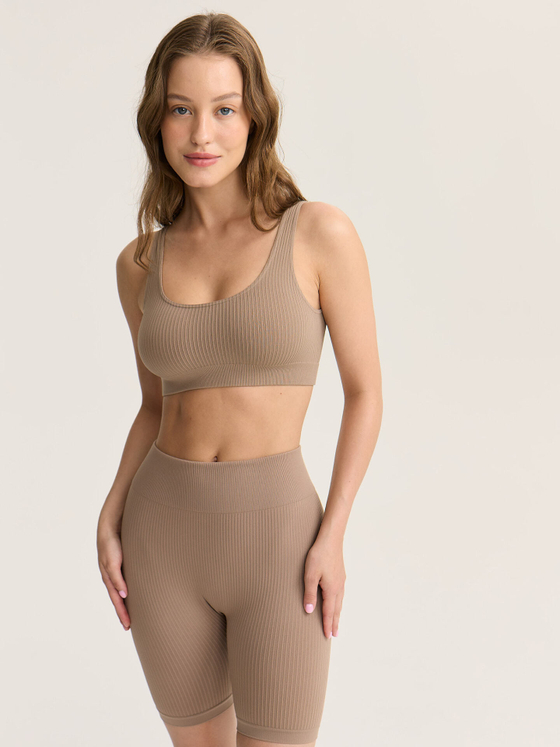 Бесшовные укороченные велосипедки в рубчик