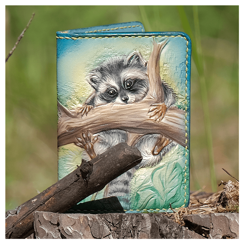 Кожаная обложка на паспорт «Енотик»