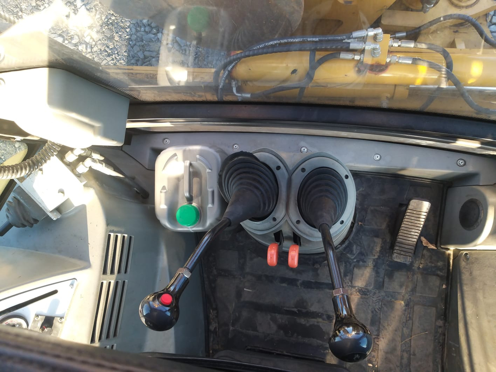 SHANMON 388 Экскаватор-погрузчик 388H (4,8 л., 102 л.с.)