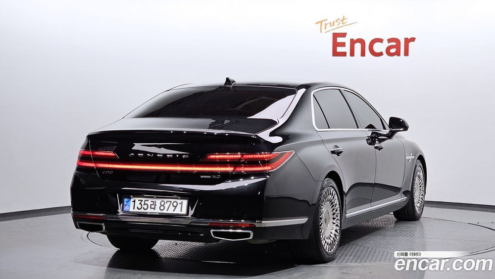 Genesis G90 5.0 AWD (07.2020)
