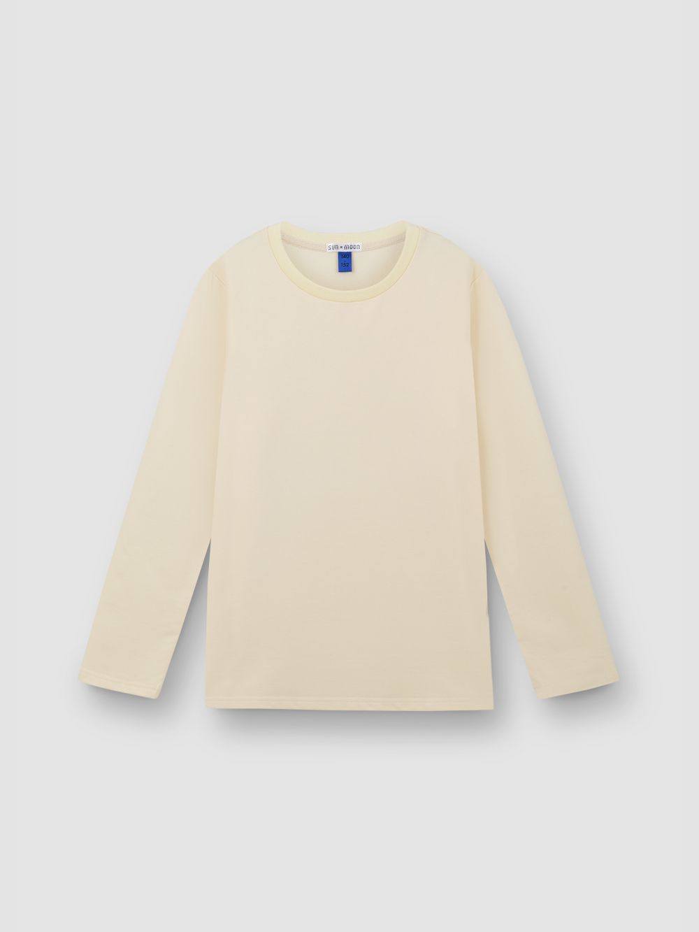 Лонгслив сливочного цвета