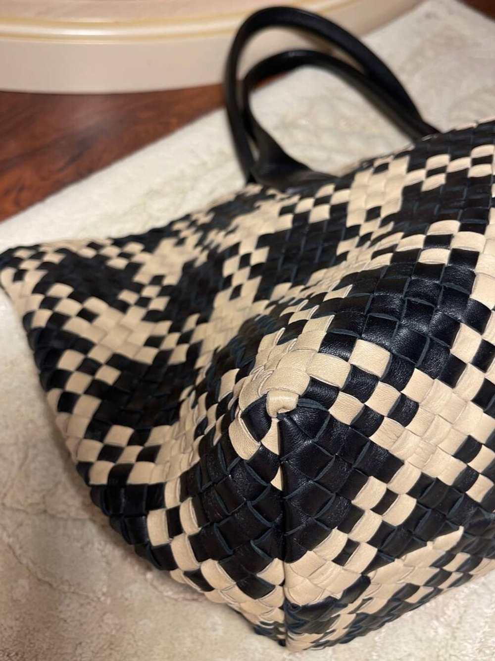Сумка Bottega Veneta Cabat medium