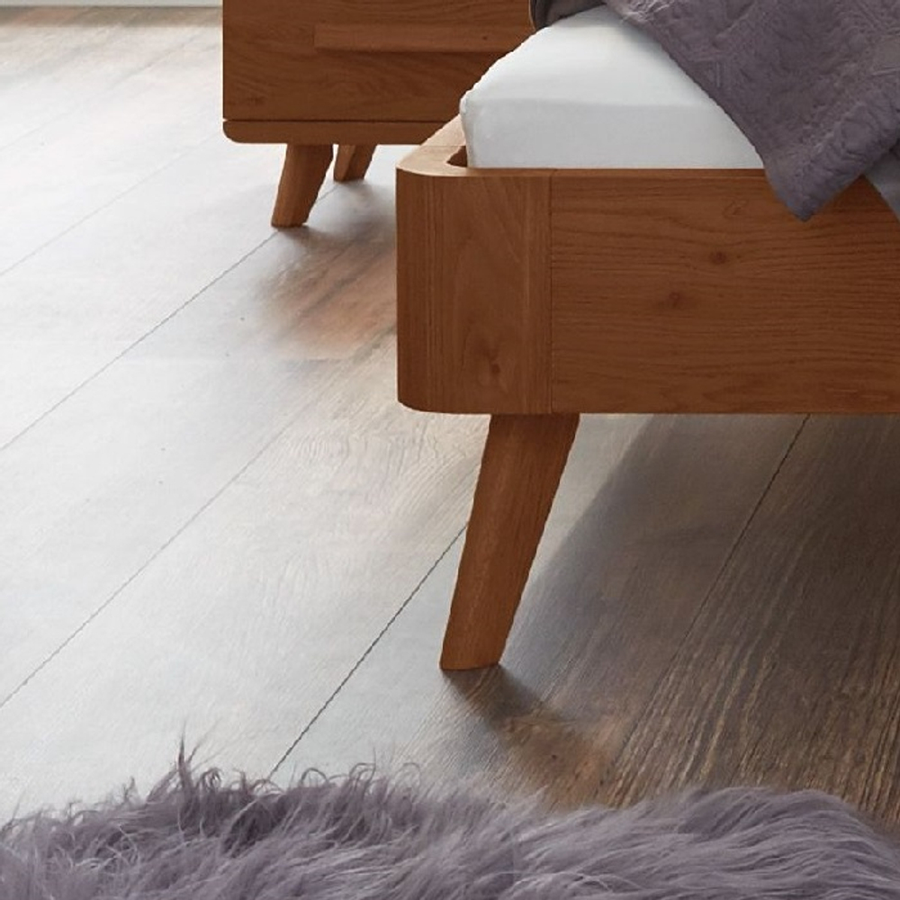 Кровать из массива дуба Lugos'Art