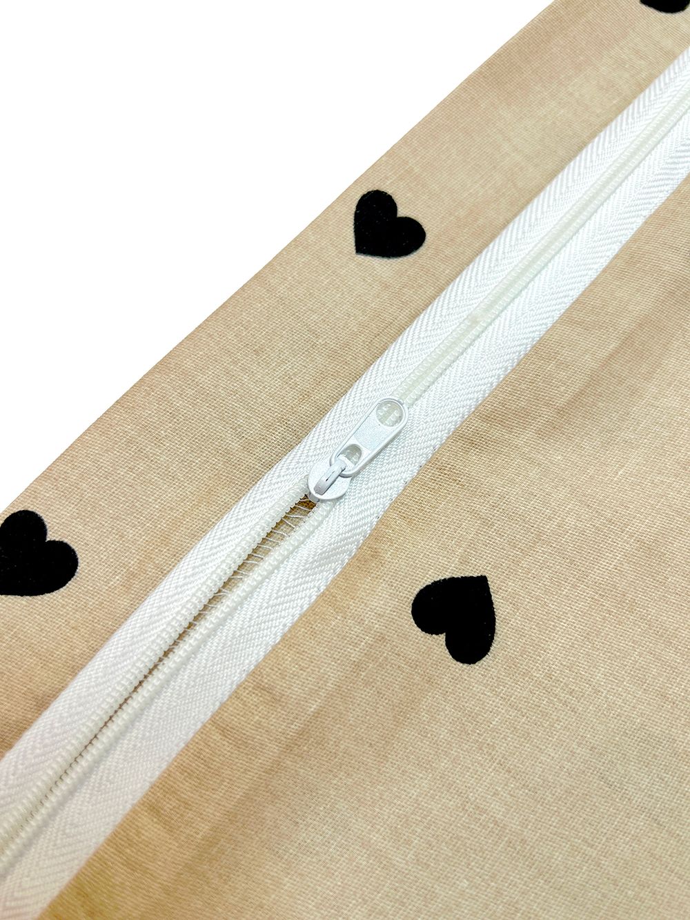 Постельное белье "Adele" евро   наволочки 50х70 2шт Простынь на резинке 180х200 см  Пододеяльник 200х215 см  Сказка сатин