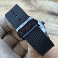 Часы Hublot