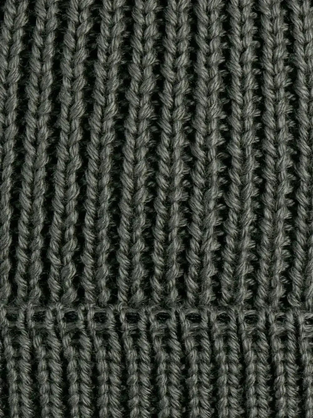 Шапка для мальчика вязаная осенняя