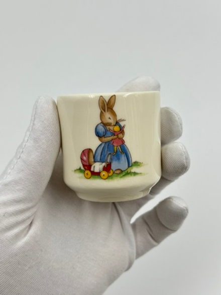 Подставка для яйца Royal Doulton Bunnykins