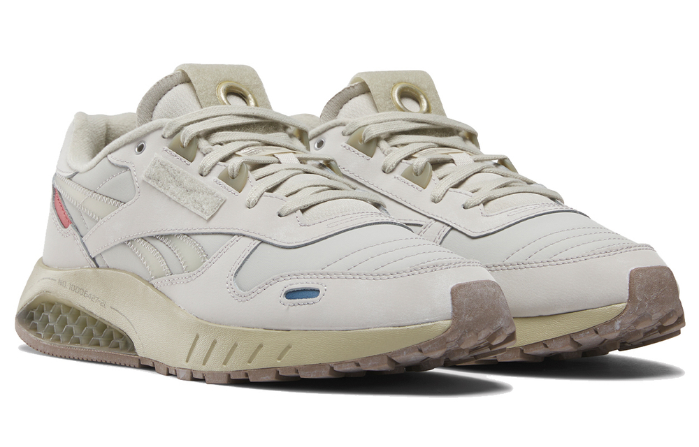 Кроссовки Nasa X Reebok Classic Leather Hexalite