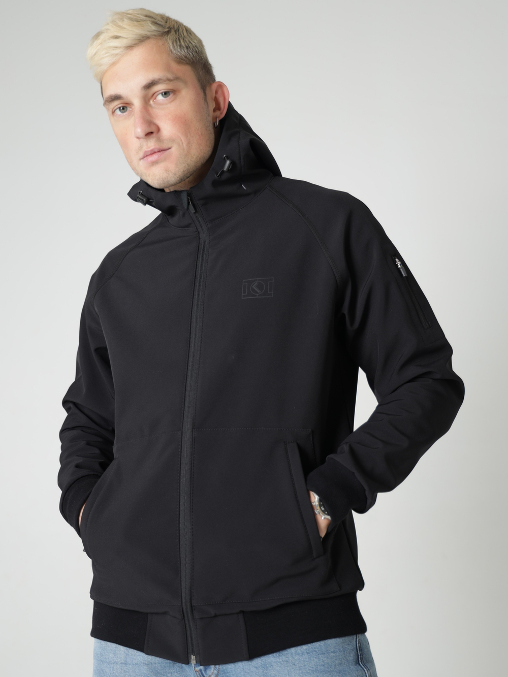 Ветровка худи софтшелл черная Город Горький