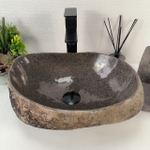 Раковина из речного камня RS-65140 44*32*15 0861