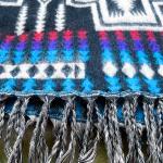 Палантин теплый с орнаментом Навахо