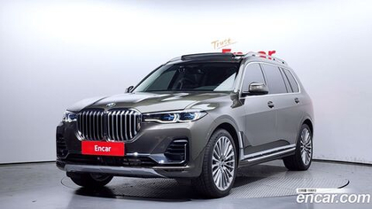 BMW X7 (G07) xDrive 40i Design Pure Excellence 6-и местный (07.2021)