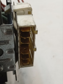 WMSD7105B кт17 Двигатель для стиральной машины Ariston Indesit (6 контактов) 160027797 б/у