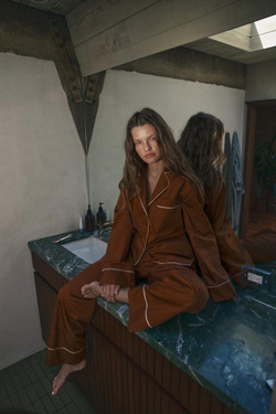 ZARA РУБАШКА В ПИЖАМНОМ СТИЛЕ ИЗ ПОПЛИНА С КОНТРАСТНОЙ ОТДЕЛКОЙ, КОРИЧНЕВЫЙ