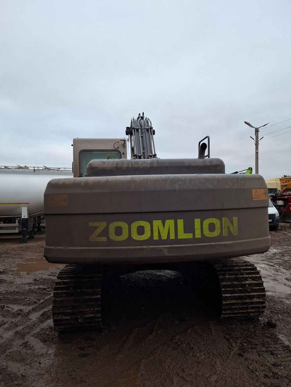 Zoomlion ZE215 Экскаватор ZE215E (Дизельный, 5,9 л, 152 л.с., АТ)