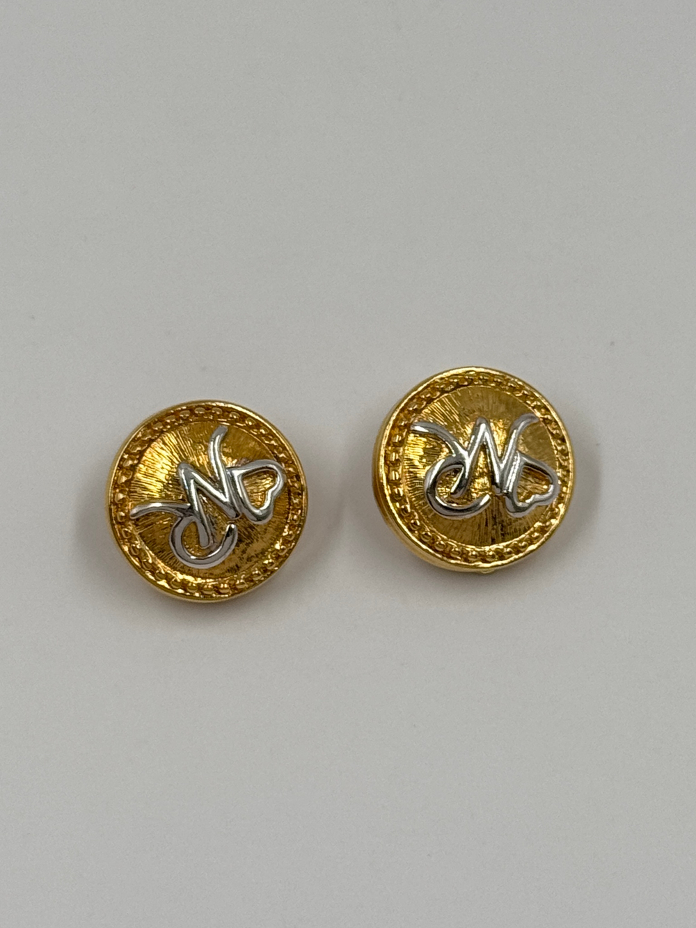 Клипсы Nina Ricci