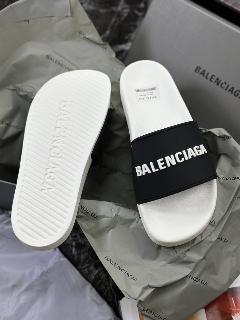 Шлепанцы Balenciaga