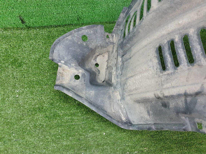 Подкрылок передний правый Toyota Cruiser Prado 150 (2017-н.в.)