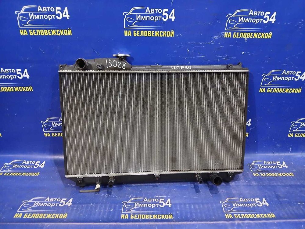 Радиатор двигателя TOYOTA CELSIOR 2000-2006