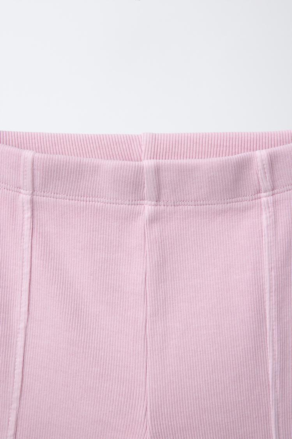 ZARA ШОРТЫ-ВЕЛОСИПЕДКИ В РУБЧИК С ЭФФЕКТОМ ПОТЕРТОСТИ, ЛИНЯЛЫЙ РОЗОВЫЙ