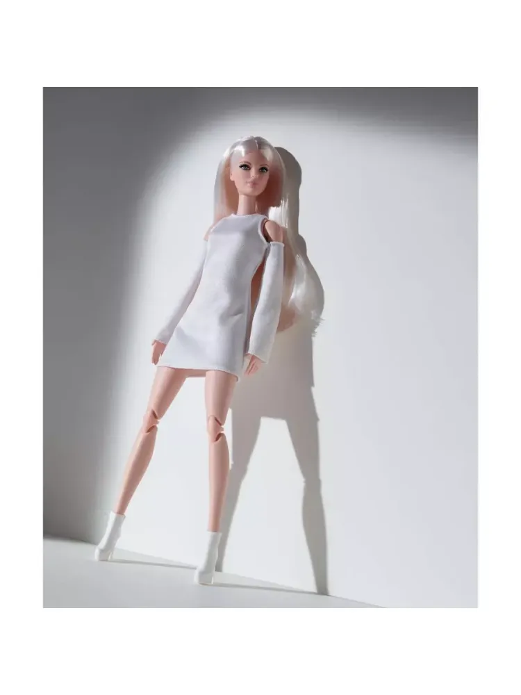 Кукла Looks блондинка GXB28