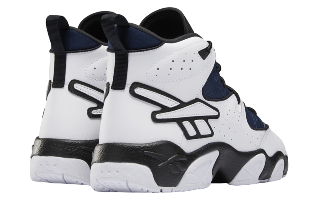 Кроссовки Reebok Avant Guard