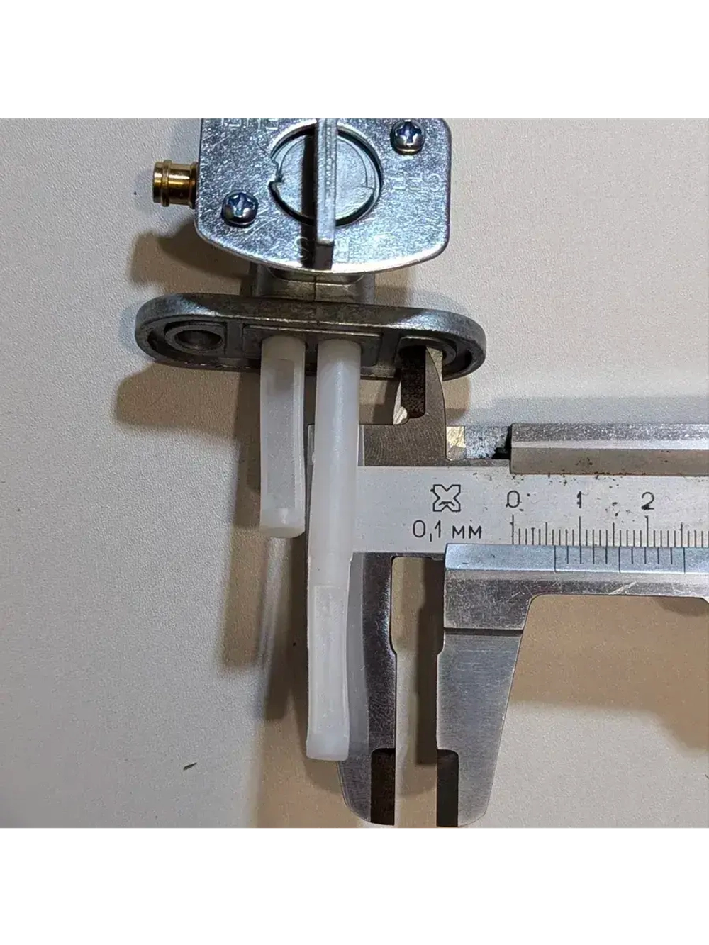 Бензокран KAYO Т2,Т4,Т6 в бак штуцер 6мм