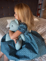 Большой мишка Зеленый лепесток