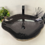 Раковина из речного камня RS-65044 68*48*15 0863